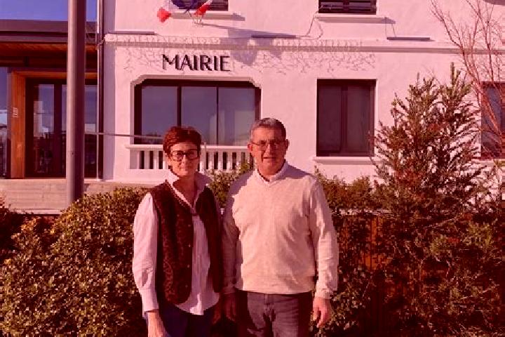 Escorts Asserac, France — Local Companions