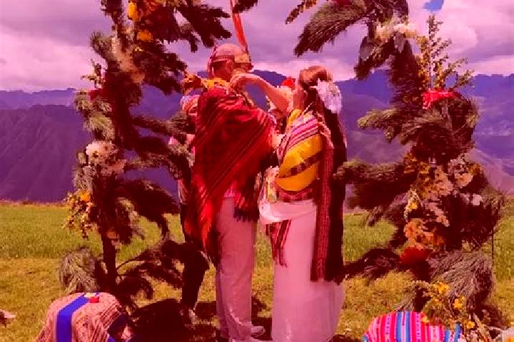 Escorts Atacocha, Peru — Local Companions