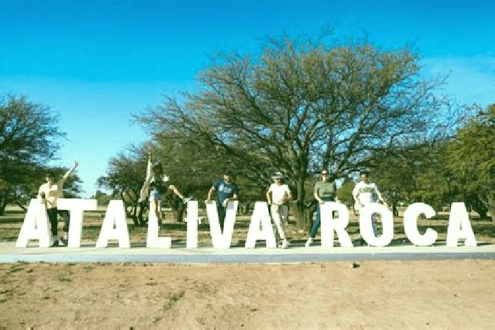 Escorts Ataliva Roca, Argentina — Local Companions