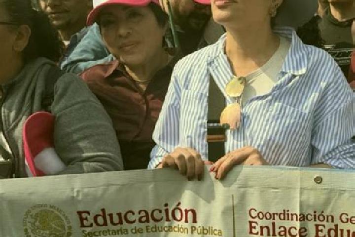 Escorts Atexcatzingo, Mexico — Local Companions