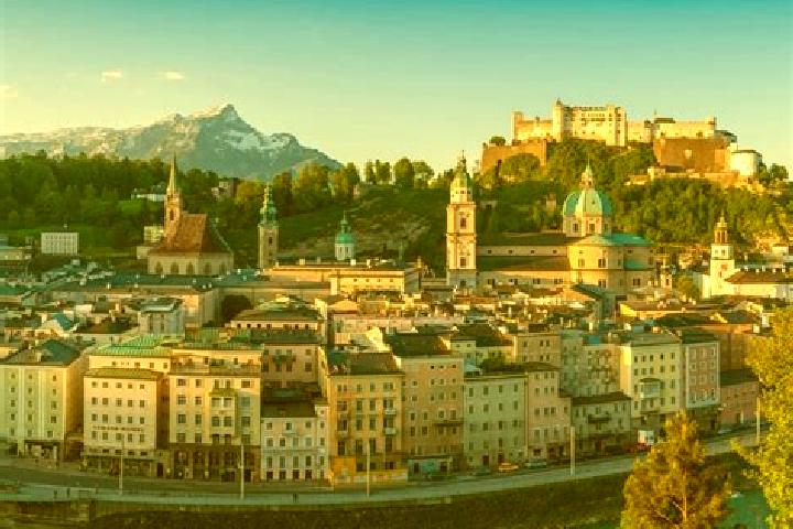Escorts Atzesberg, Austria — Local Companions