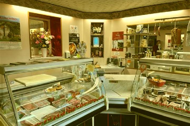 Escorts Aubusson, France — Local Companions