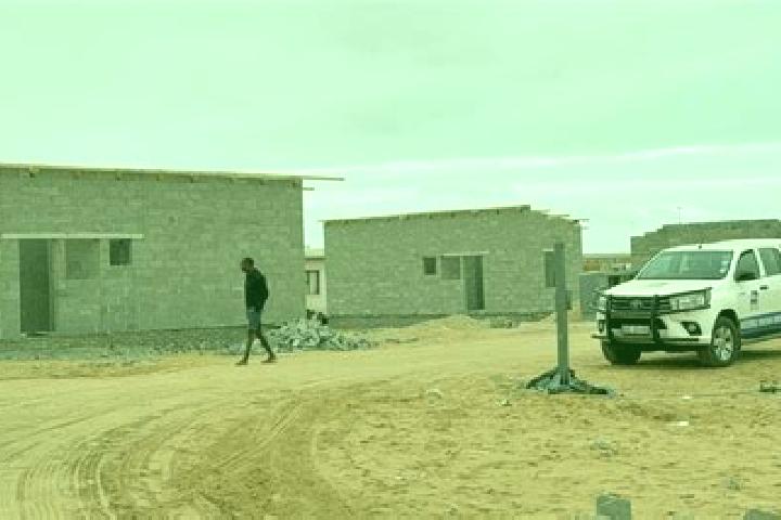 Escorts Aussenkehr, Namibia — Local Companions