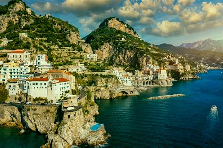 Escorts Avellino, Italy — Local Companions