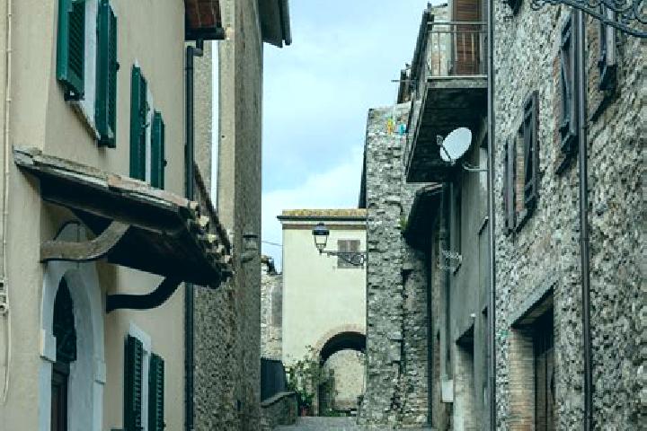 Escorts Avigliano Umbro, Italy — Local Companions