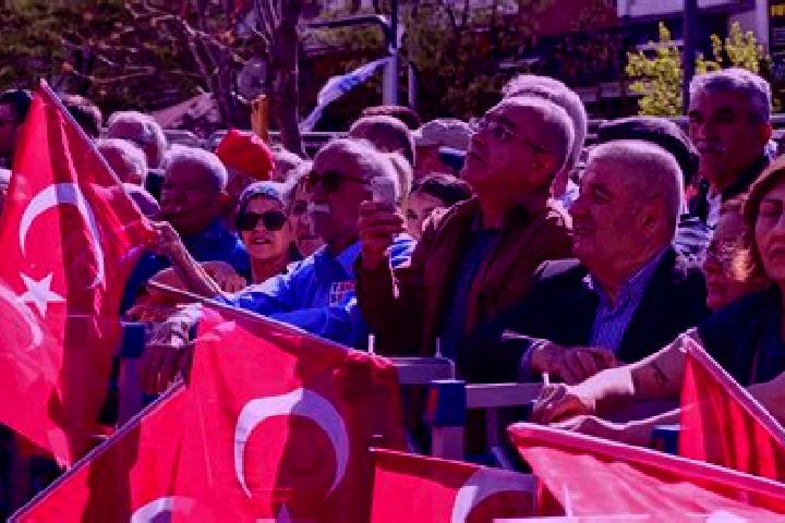 Escorts Avine, Turkey — Local Companions