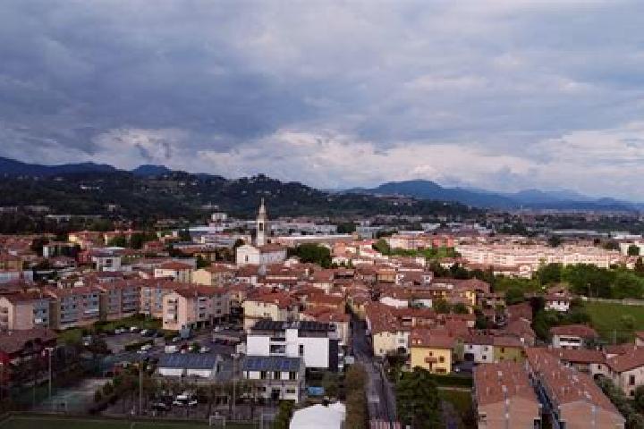 Escorts Azzano San Paolo, Italy — Local Companions