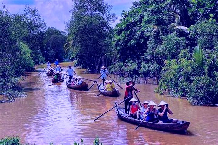 Escorts Ba GJon, Vietnam — Local Companions