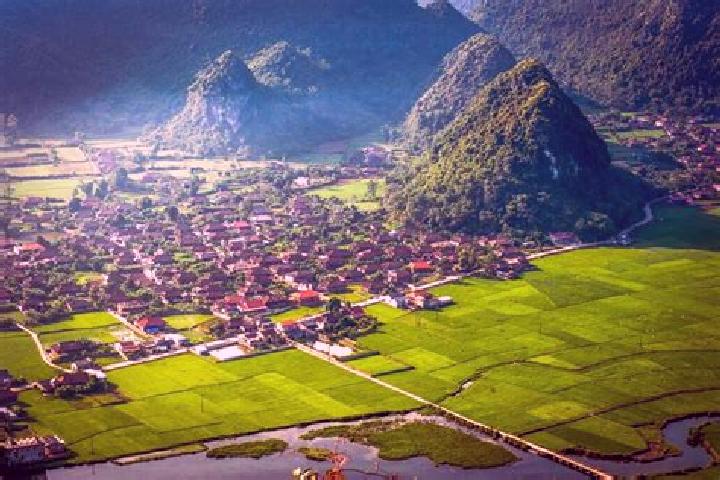 Escorts Bac Son, Vietnam — Local Companions