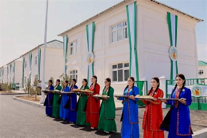 Escorts Bagtyyarlyk, Turkmenistan — Local Companions