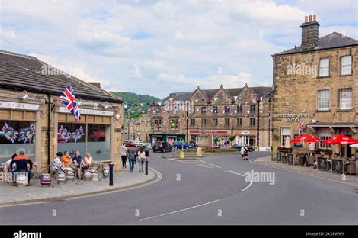 Escorts Bakewell, United Kingdom — Local Companions