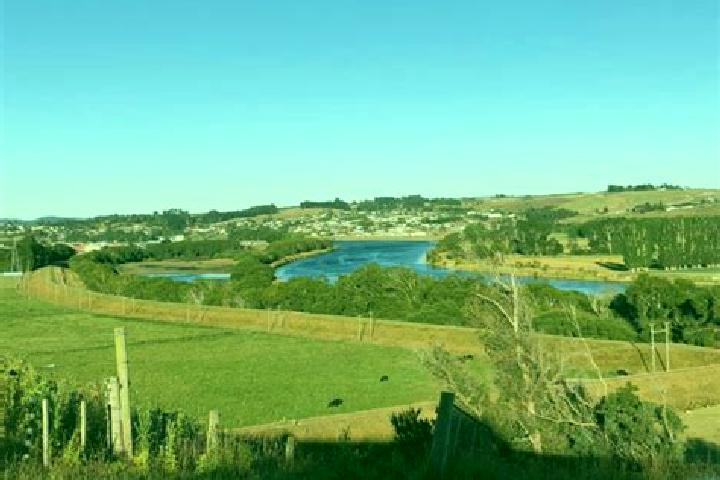 Escorts Balclutha, New Zealand — Local Companions