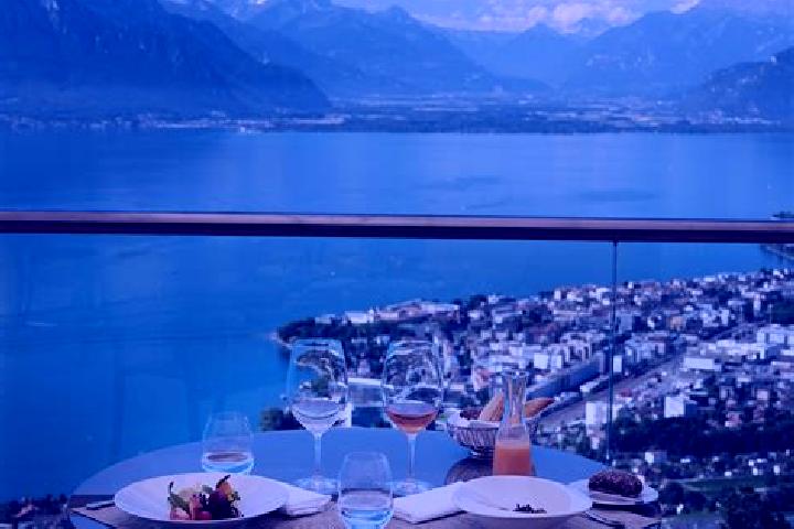 Escorts Ballaigues, Switzerland — Local Companions