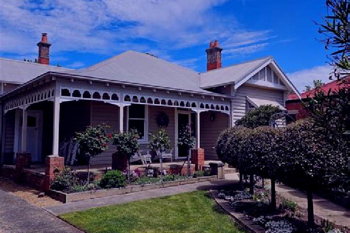 Escorts Ballarat East, Australia — Local Companions