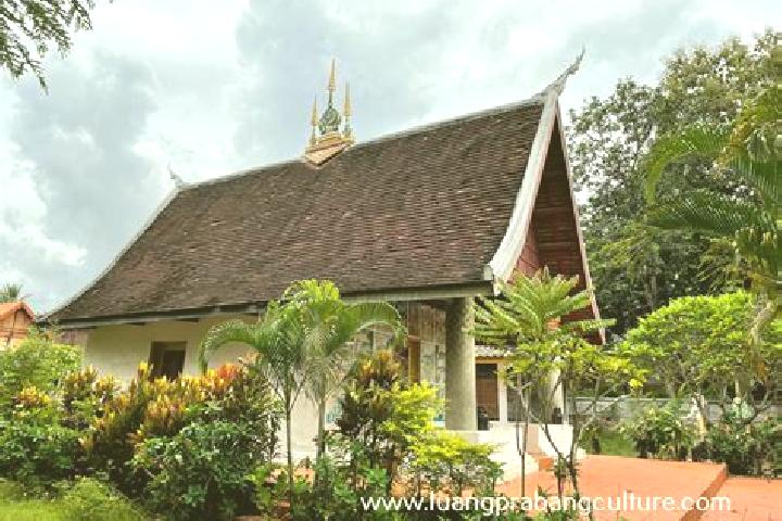 Escorts Ban Phonsavang-Nua, Laos — Local Companions