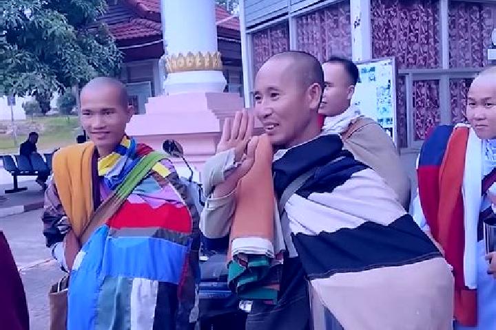 Escorts Ban Thateng, Laos — Local Companions