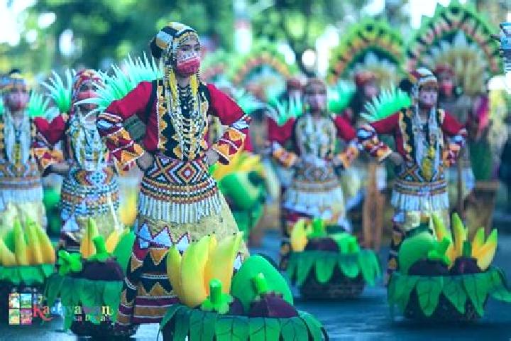 Escorts Bangkal, Philippines — Local Companions
