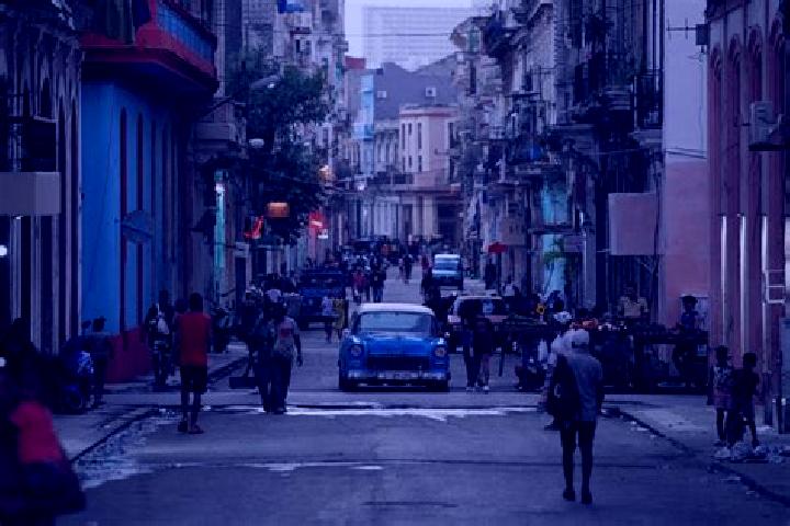 Escorts Baragua, Cuba — Local Companions
