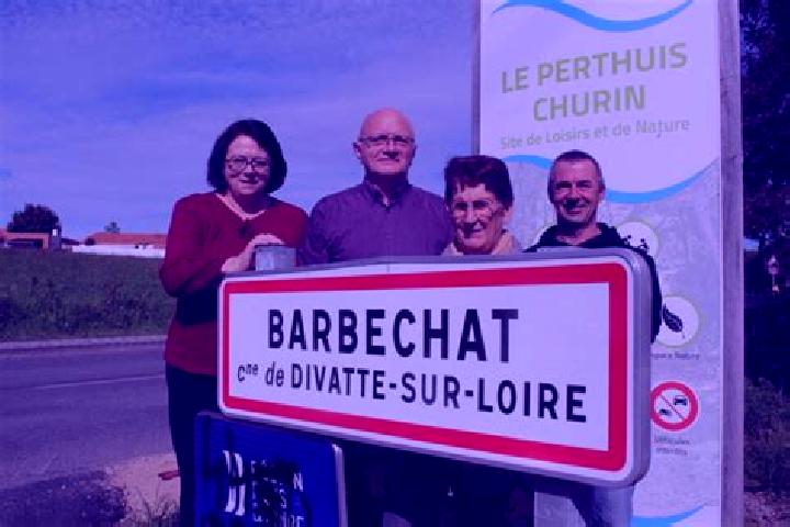 Escorts Barbechat, France — Local Companions