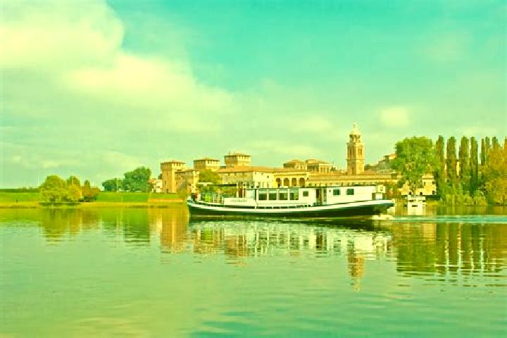 Escorts Barge, Italy — Local Companions