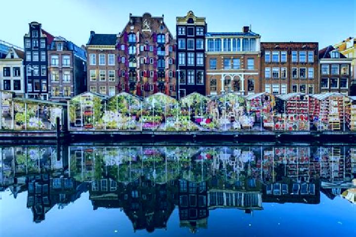 Escorts Bargeres, Netherlands — Local Companions
