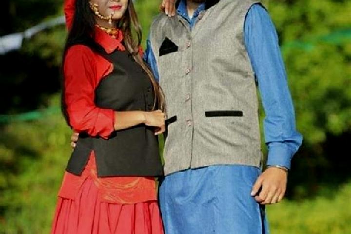 Escorts Bari Sadri, India — Local Companions