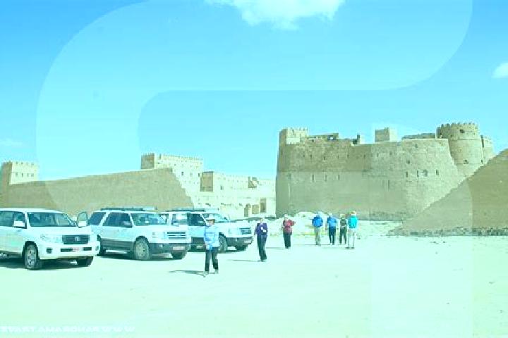 Escorts Barka , Oman — Local Companions