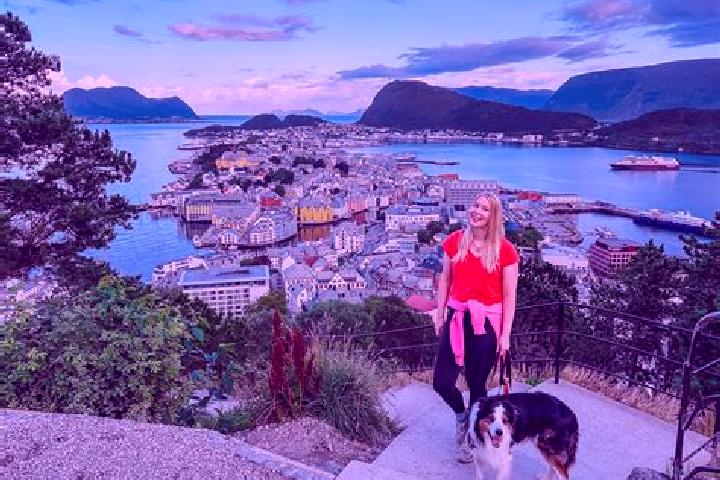 Escorts Barkaker, Norway — Local Companions