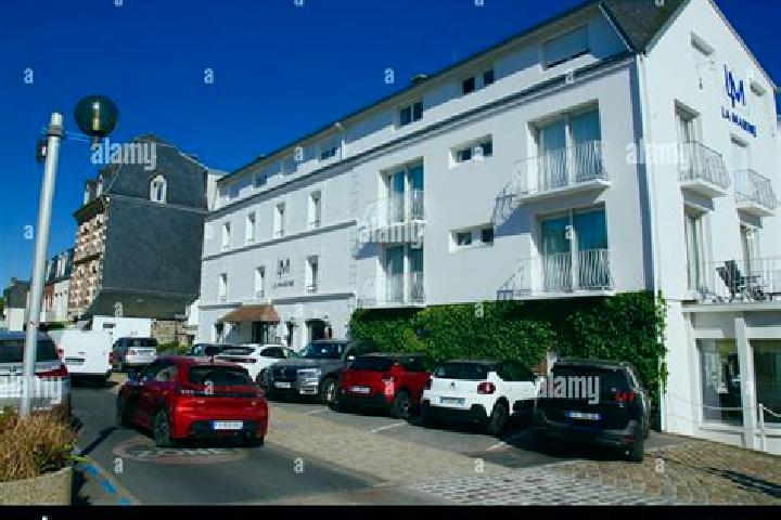 Escorts Barneville-Carteret, France — Local Companions