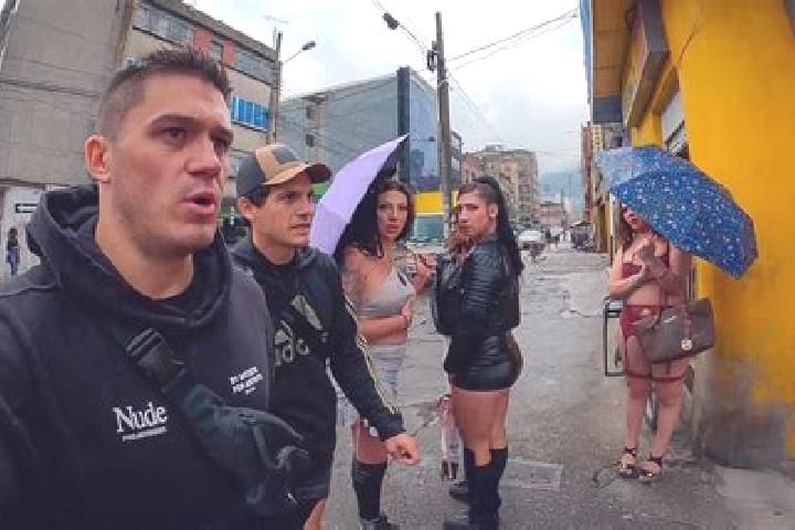 Escorts Barrio de Canales, Mexico — Local Companions