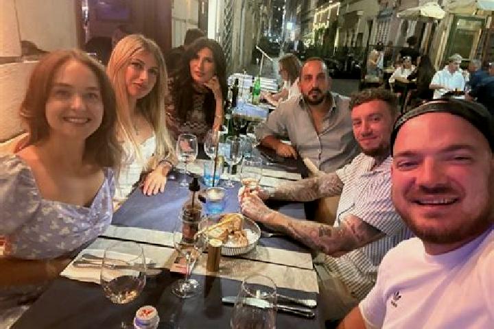 Escorts Basson, Italy — Local Companions