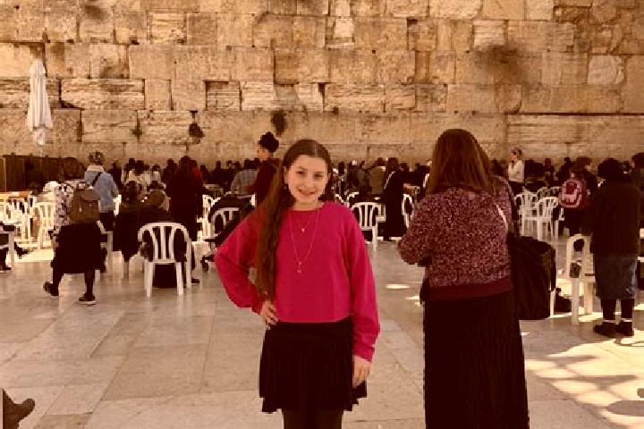 Escorts Bat Hefer, Israel — Local Companions