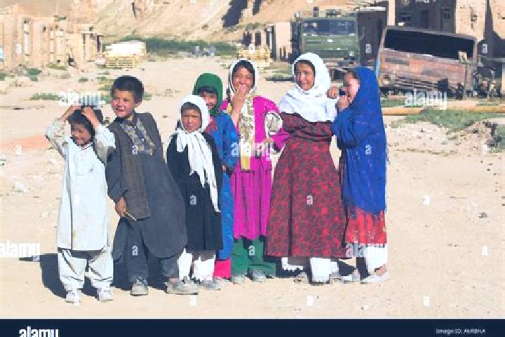 Escorts Bazar-e Yakawlang, Afghanistan — Local Companions