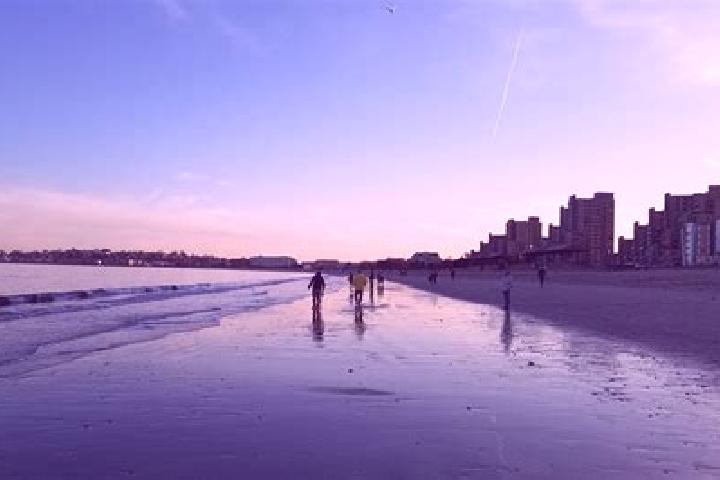 Escorts Beach, United States — Local Companions