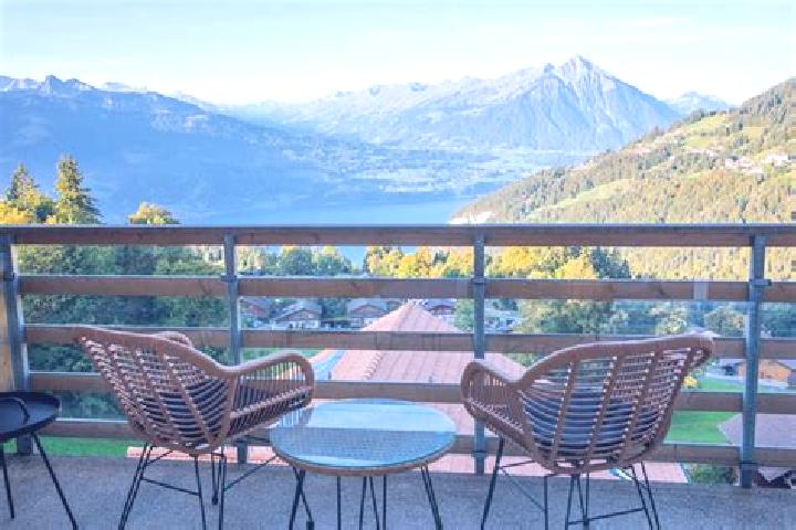 Escorts Beatenberg, Switzerland — Local Companions