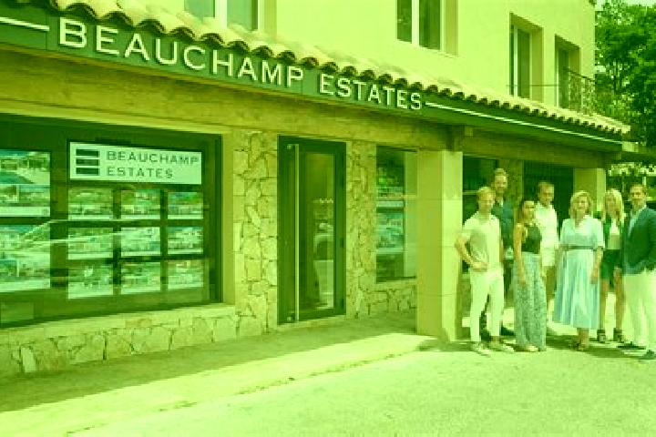 Escorts Beauchamp, France — Local Companions