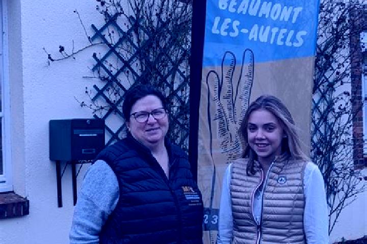 Escorts Beaumont-les-Autels, France — Local Companions