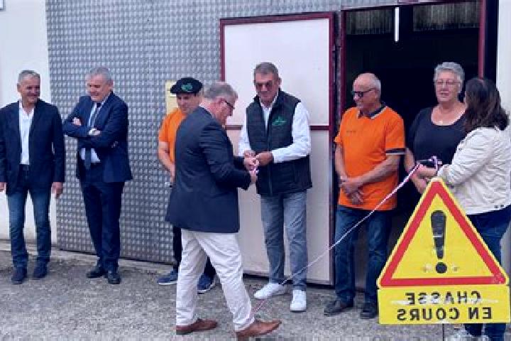 Escorts Beaupont, France — Local Companions