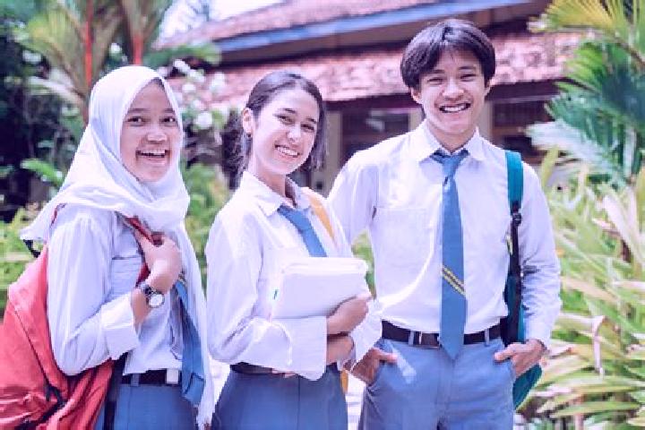 Escorts Belawang, Indonesia — Local Companions