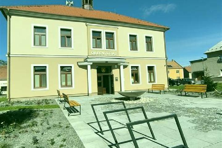 Escorts Belkovice-Lastany, Czech Republic — Local Companions