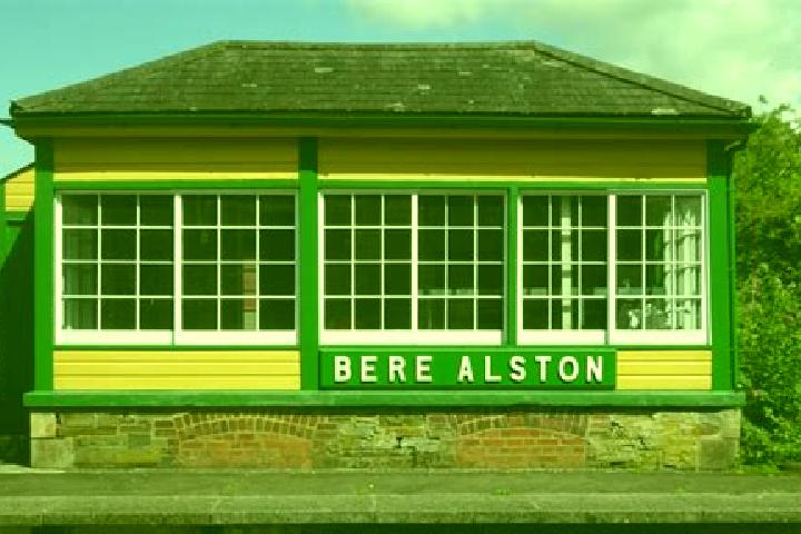 Escorts Bere Alston, United Kingdom — Local Companions