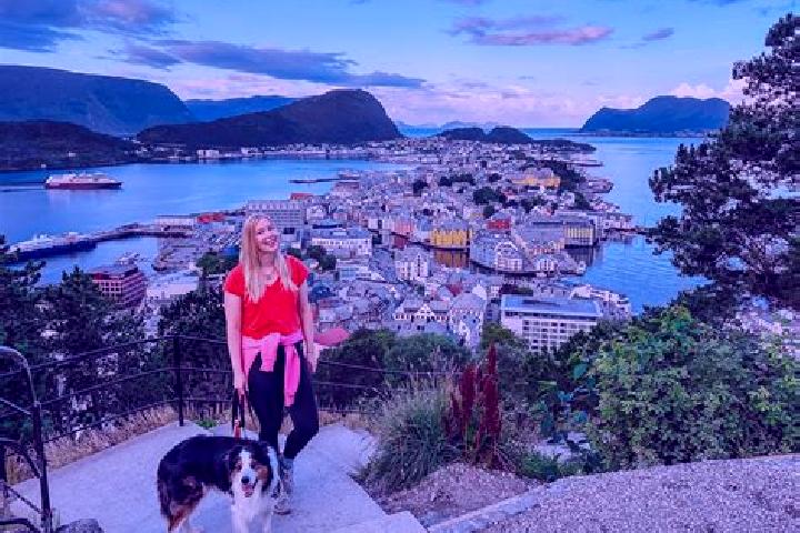 Escorts Berger, Norway — Local Companions