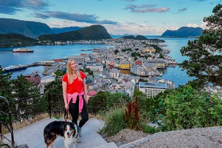 Escorts Bergset, Norway — Local Companions
