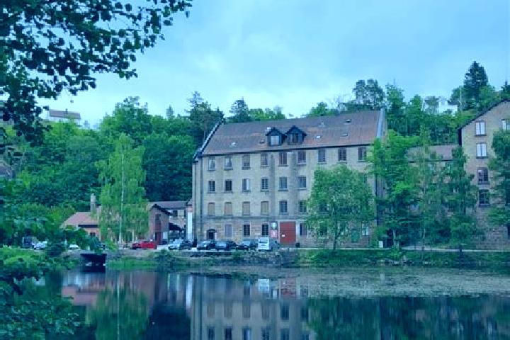 Escorts Bergwitz, Germany — Local Companions
