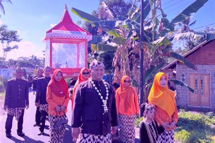 Escorts Besuk Selatan, Indonesia — Local Companions