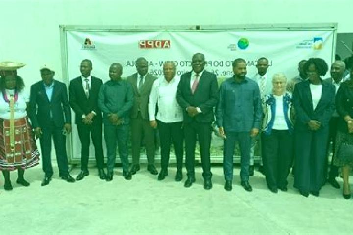 Escorts Beu, Angola — Local Companions
