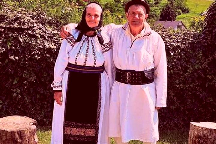 Escorts Bichigiu, Romania — Local Companions