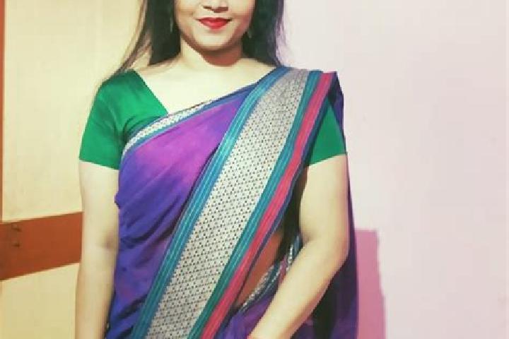 Escorts Bikapur, India — Local Companions