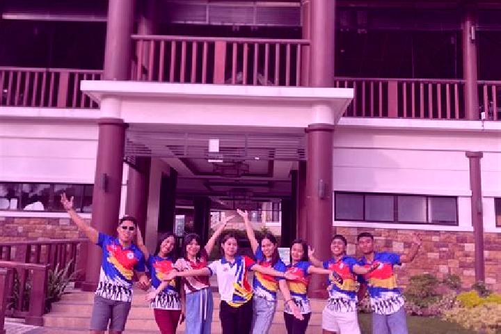 Escorts Binitinan, Philippines — Local Companions
