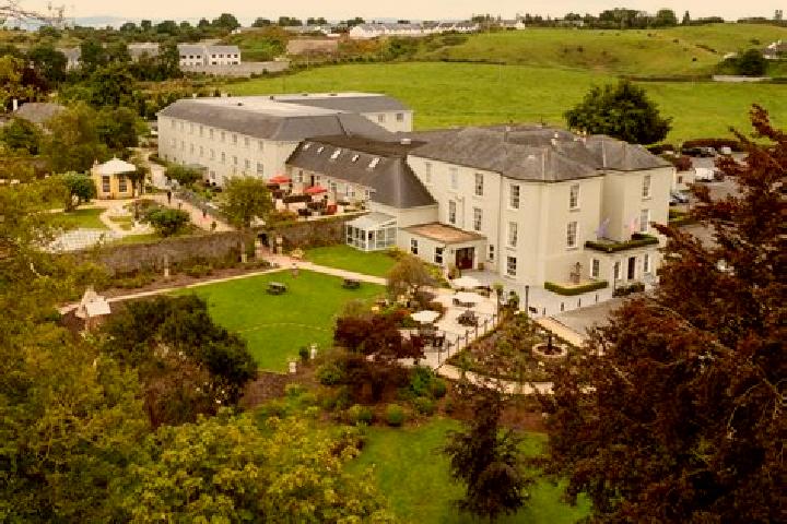 Escorts Birr, Ireland — Local Companions